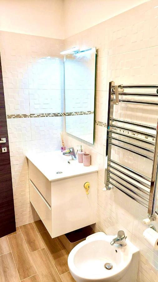Holiday Home Roma Lacasadivalentina Ngoại thất bức ảnh